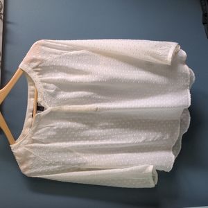 Banana Republic cream clipdot blouse ps